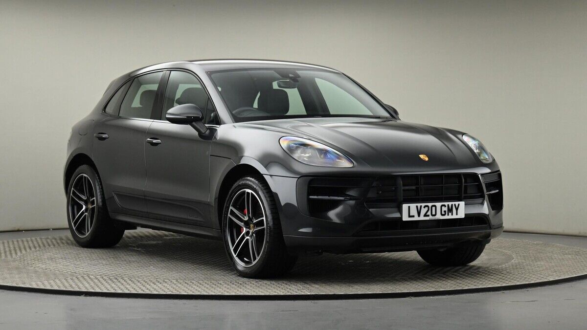 Porsche Macan Sticky Header Image