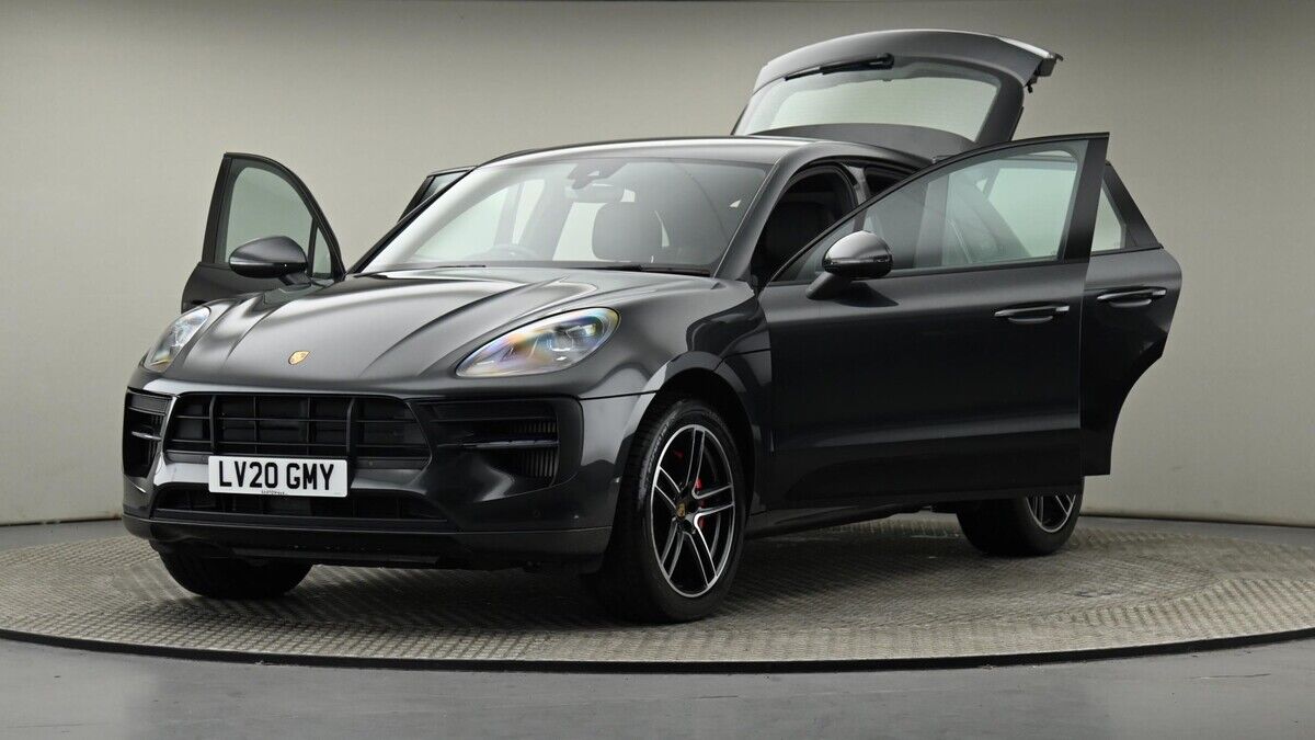 Porsche Macan Image 28