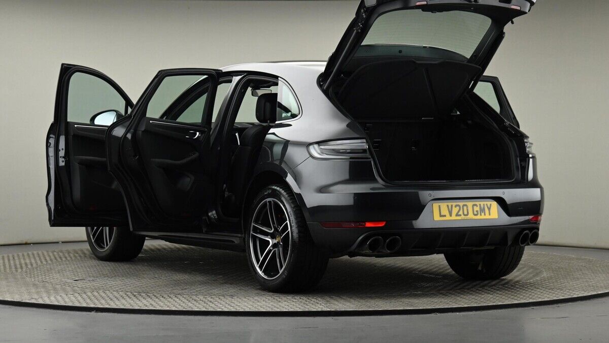 Porsche Macan Image 29