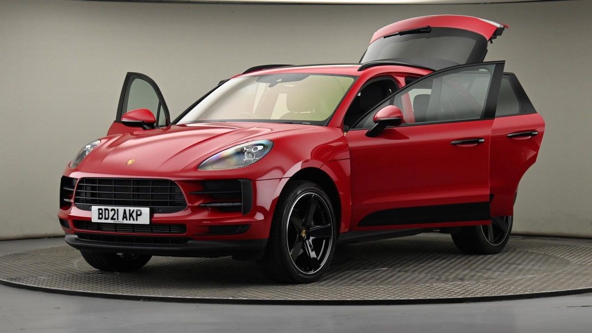 Porsche Macan Image 28