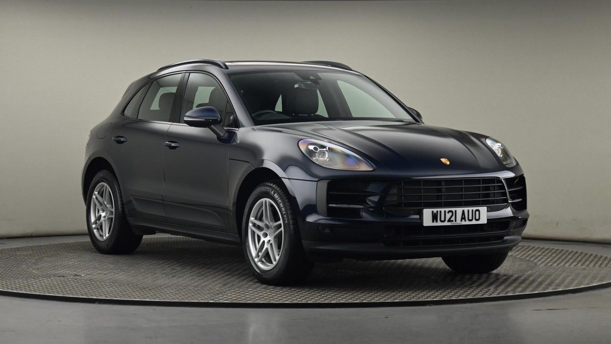 Porsche Macan Sticky Header Image