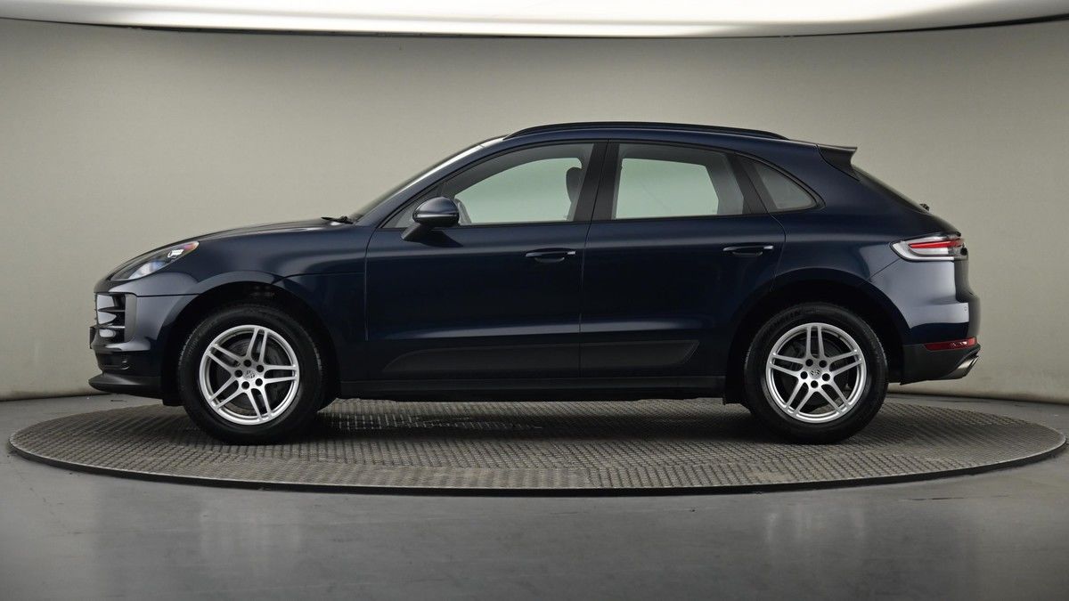 Porsche Macan Image 23