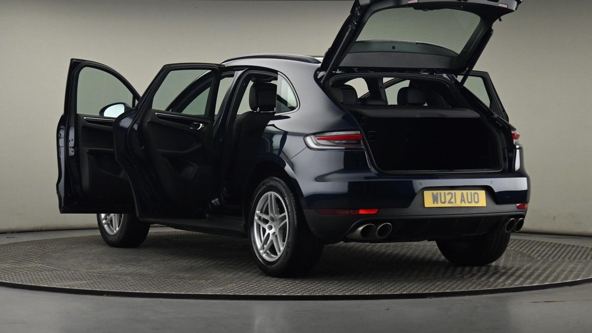 Porsche Macan Image 29