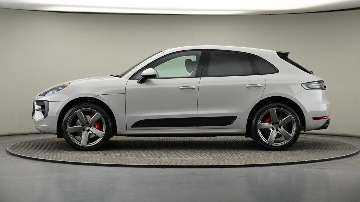 Porsche Macan Image 22