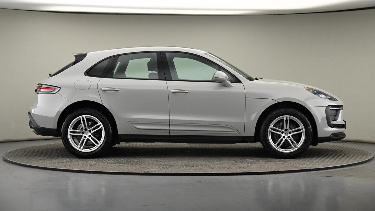 Porsche Macan Image 27