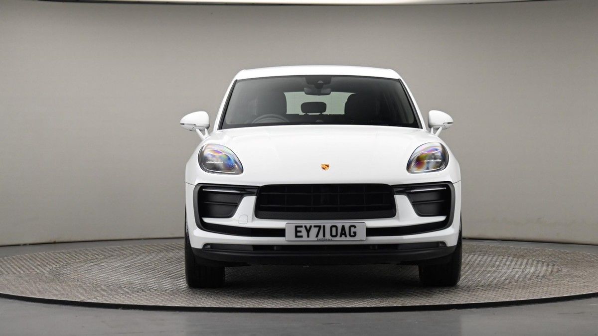 Porsche Macan Image 21