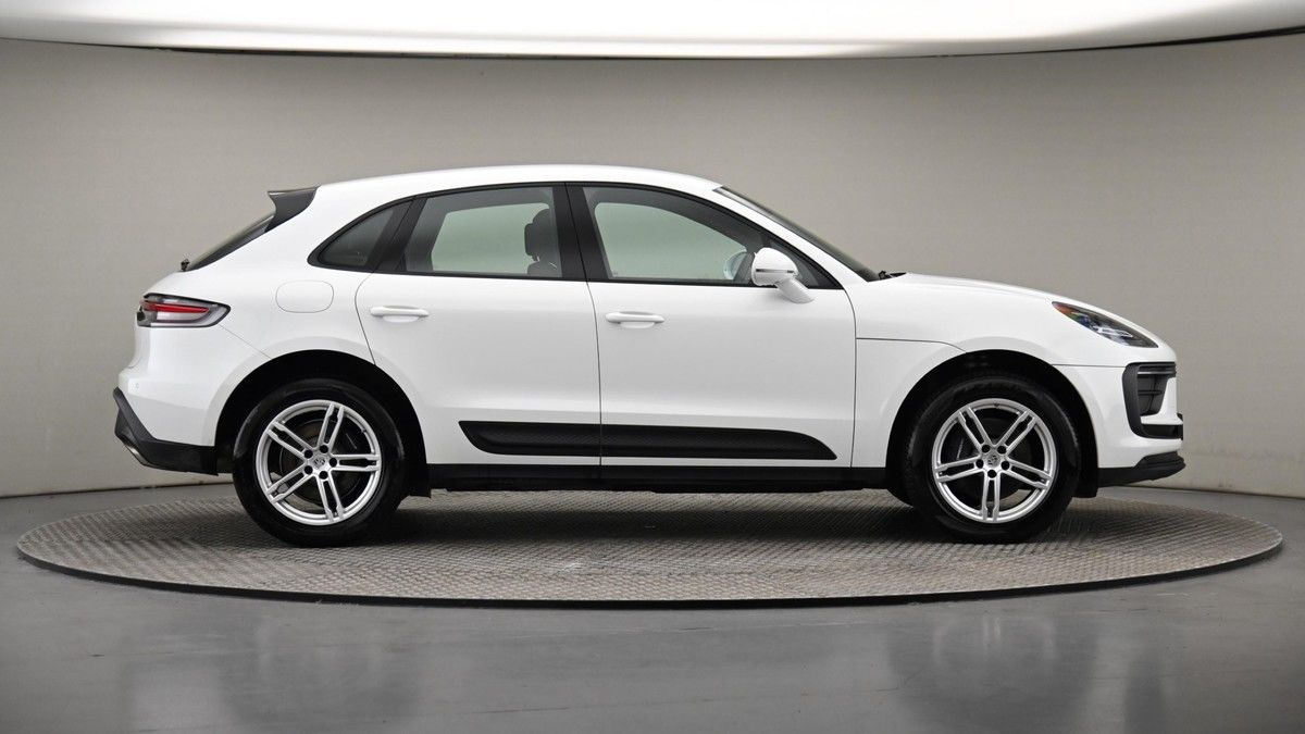Porsche Macan Image 27