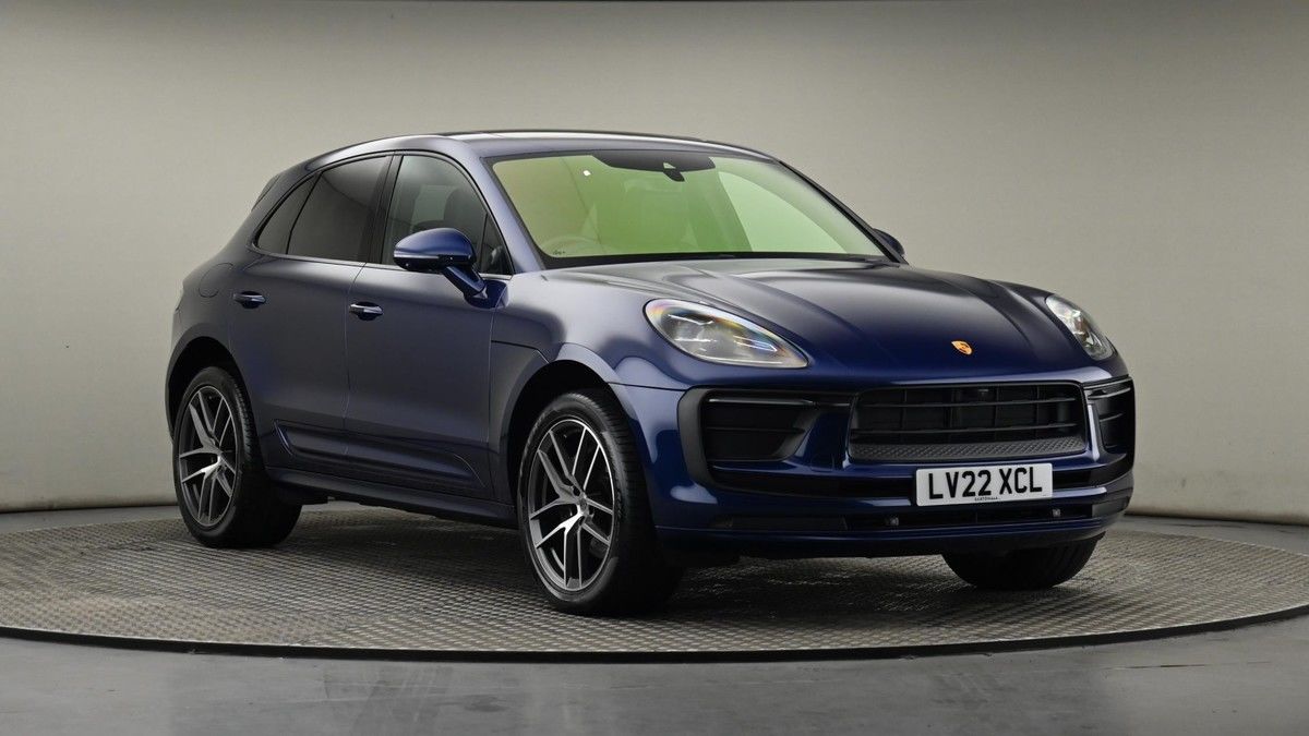 Porsche Macan Sticky Header Image