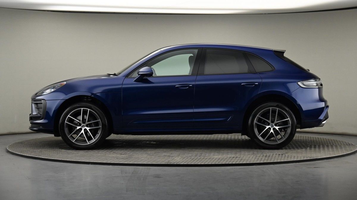 Porsche Macan Image 23