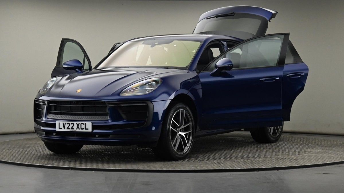 Porsche Macan Image 28