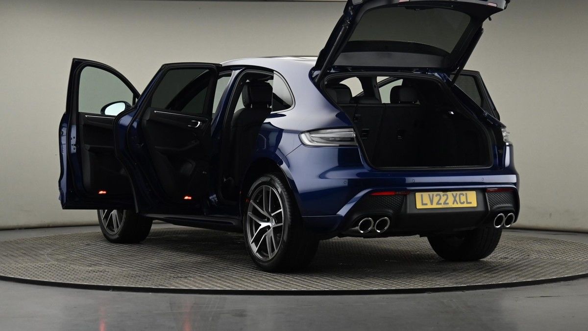 Porsche Macan Image 29