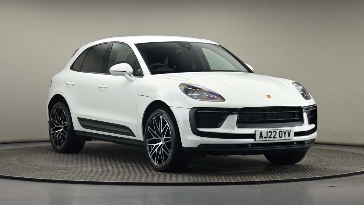 Porsche Macan Sticky Header Image