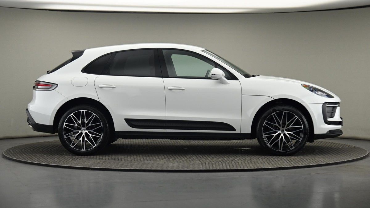 Porsche Macan Image 27