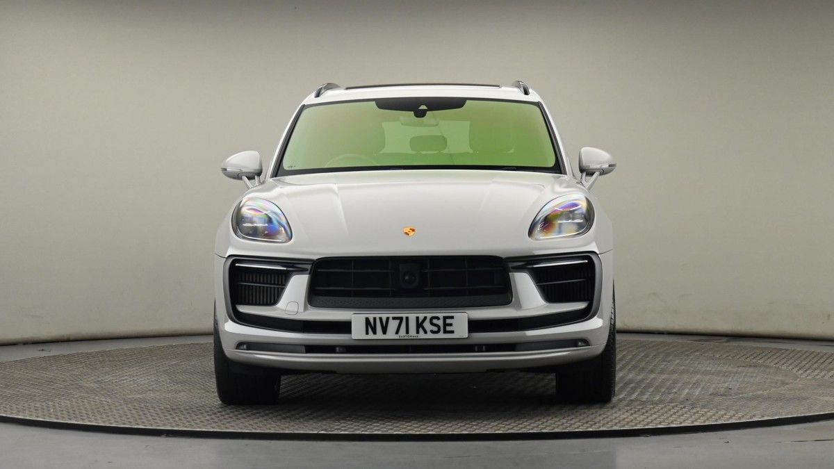 Porsche Macan Image 21