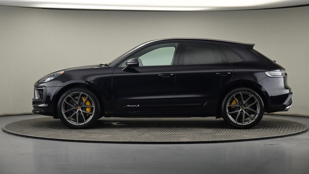 Porsche Macan Image 23
