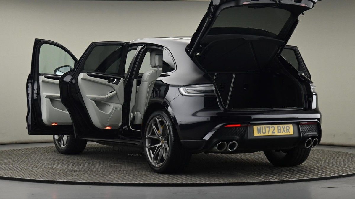 Porsche Macan Image 29