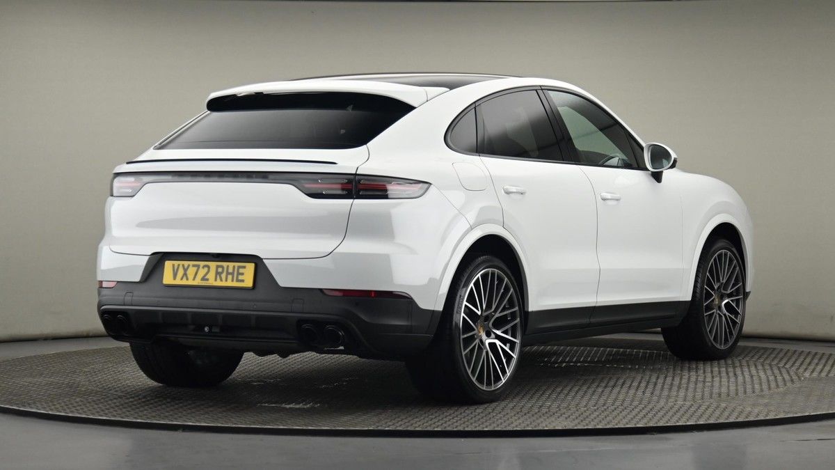 Porsche Cayenne Image 26