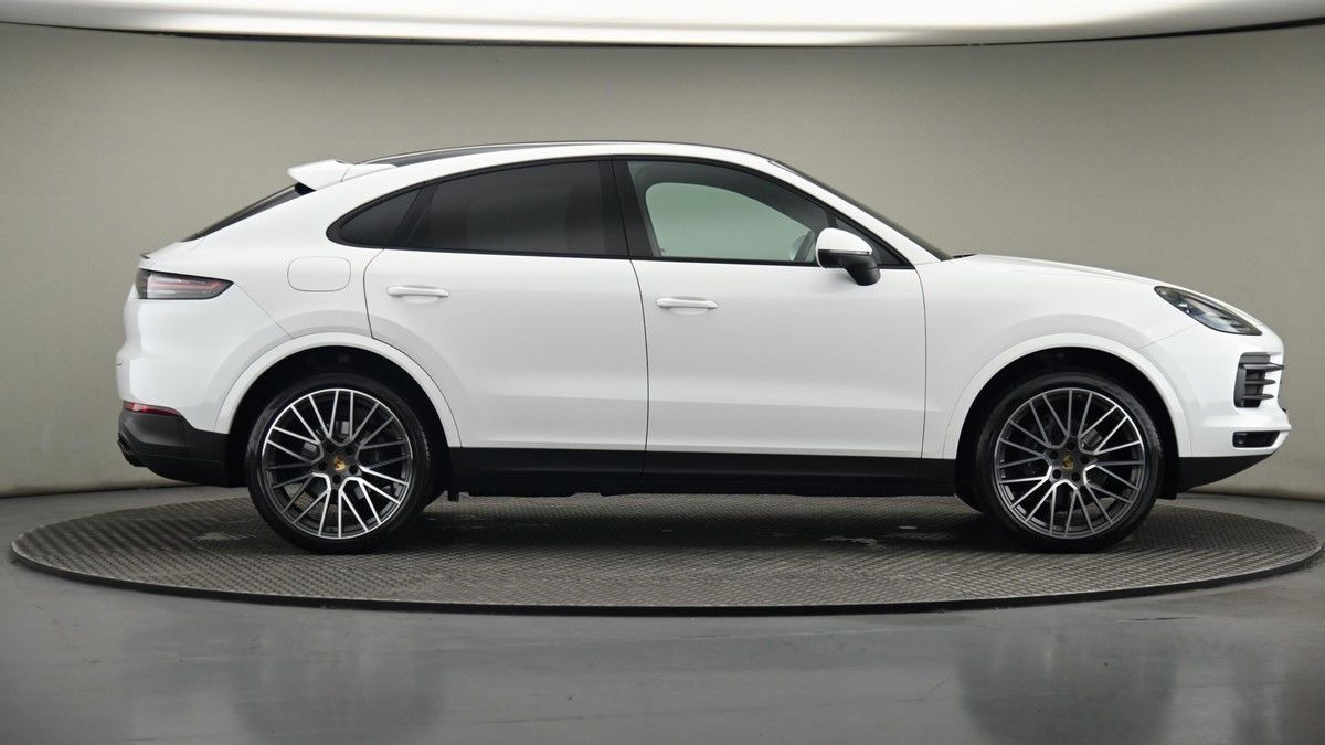 Porsche Cayenne Image 27