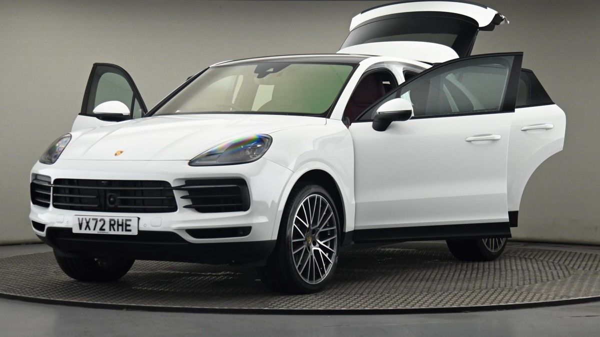 Porsche Cayenne Image 28