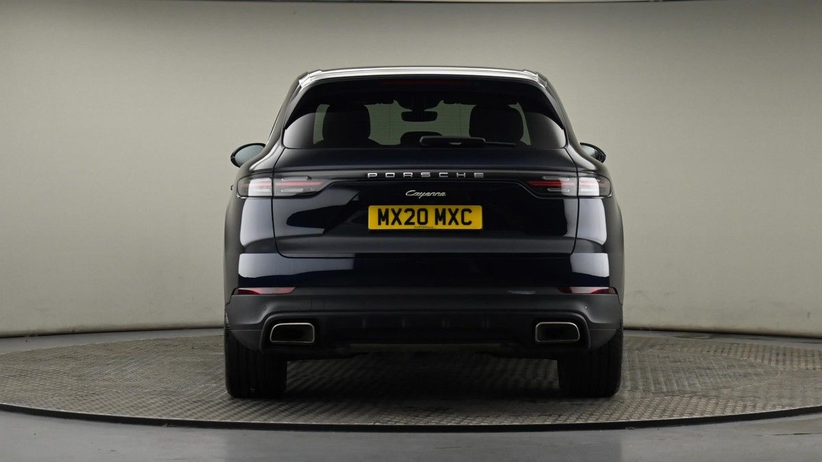Porsche Cayenne Image 49
