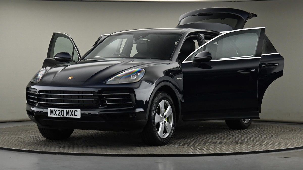 Porsche Cayenne Image 55