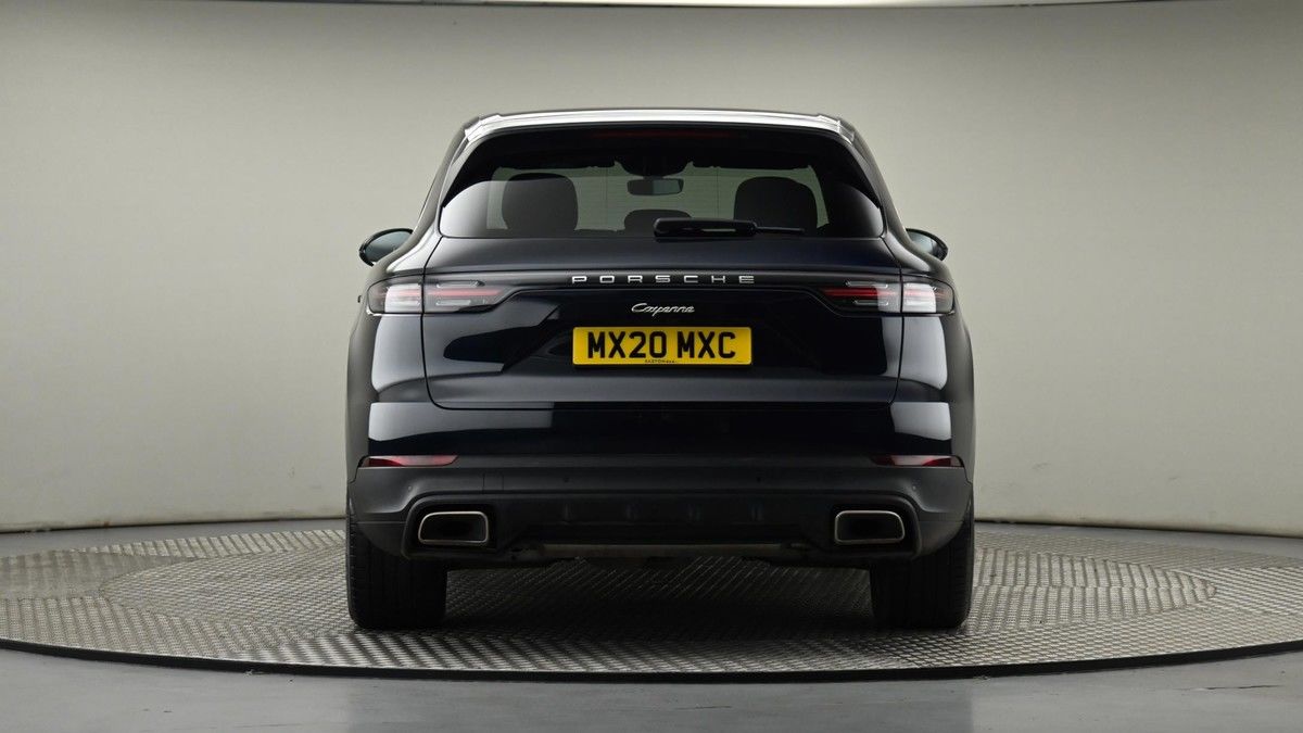 Porsche Cayenne Image 50