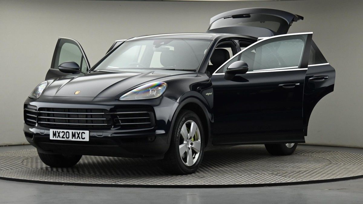 Porsche Cayenne Image 56