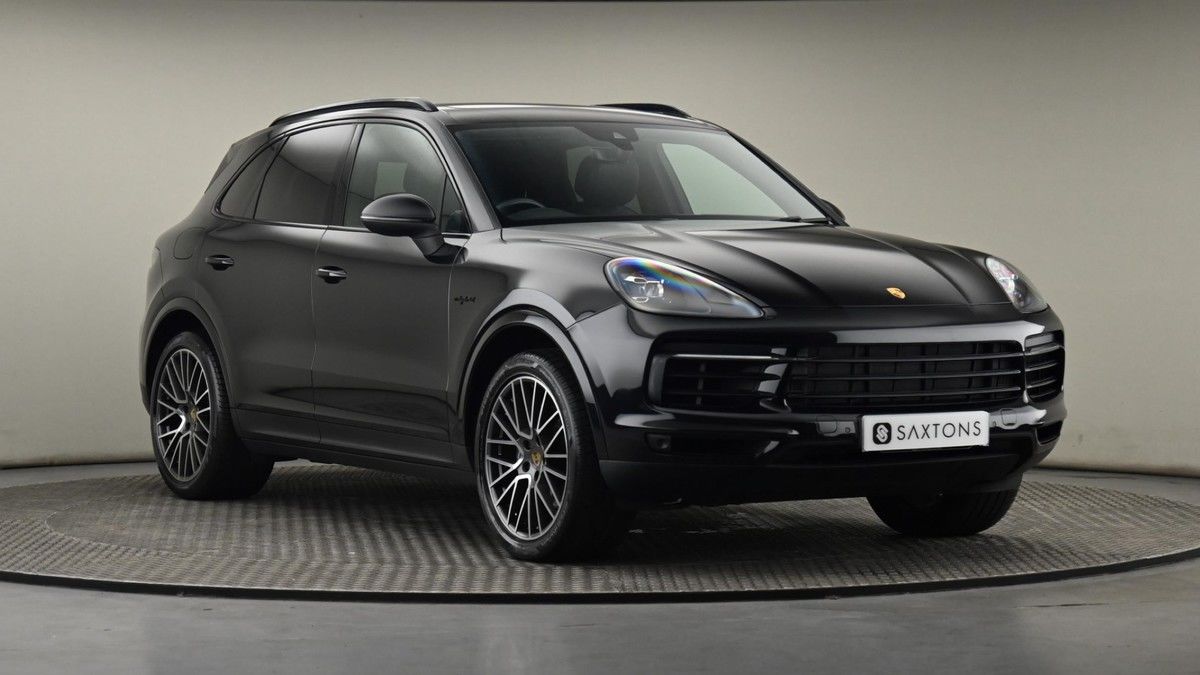 Porsche Cayenne Sticky Header Image