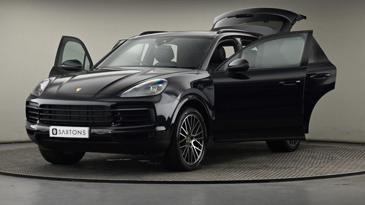 Porsche Cayenne Image 28