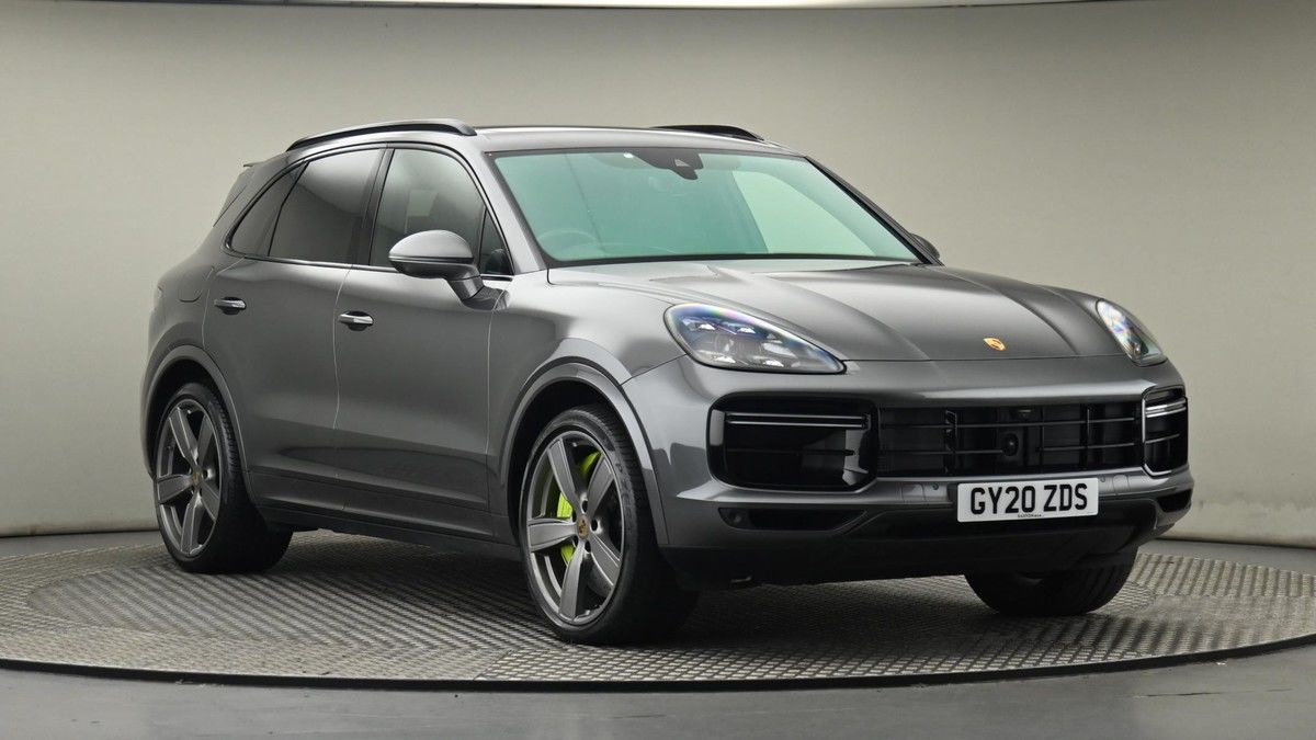 Porsche Cayenne Sticky Header Image