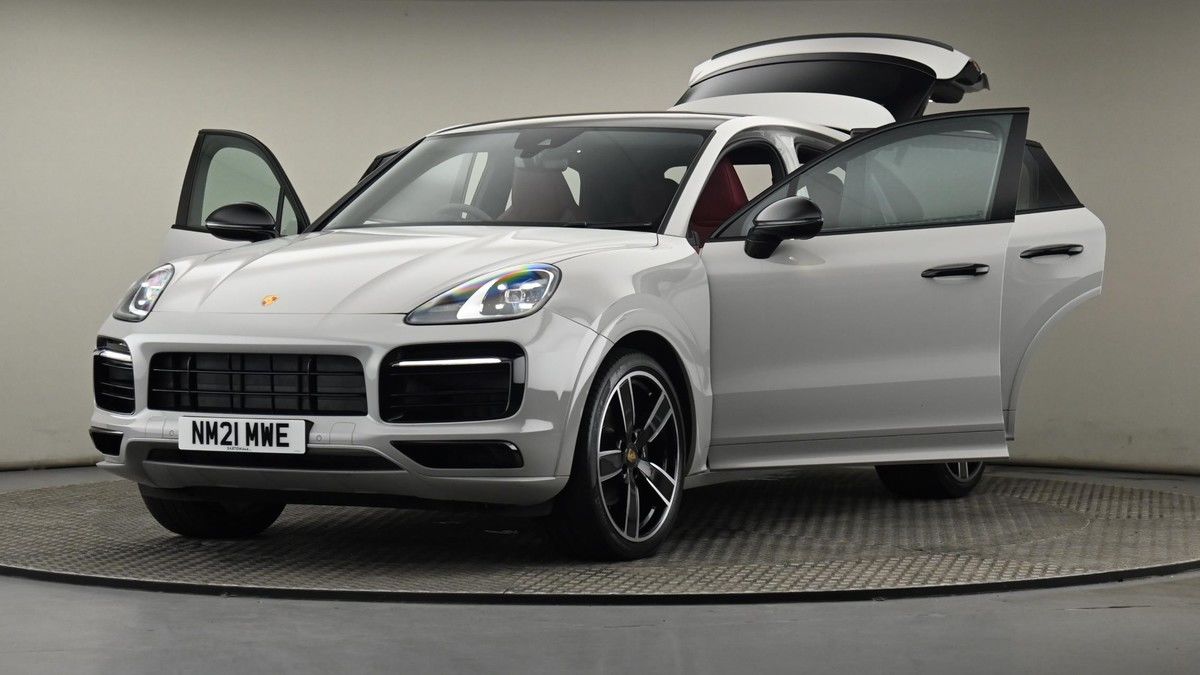 Porsche Cayenne Image 28