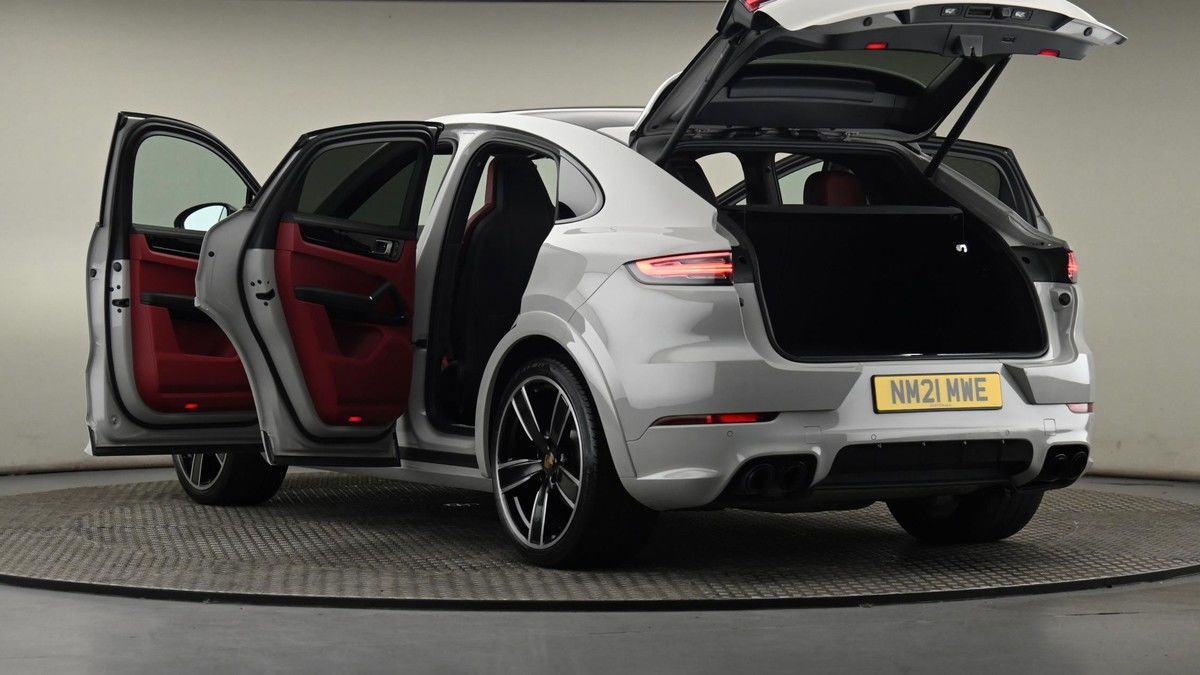 Porsche Cayenne Image 29