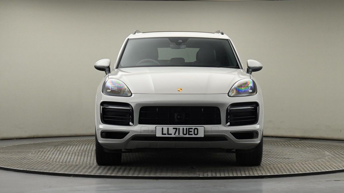 Porsche Cayenne Image 21