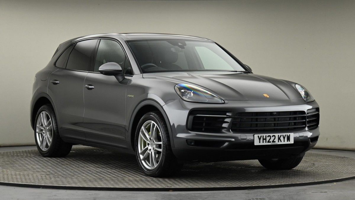 Porsche Cayenne Sticky Header Image