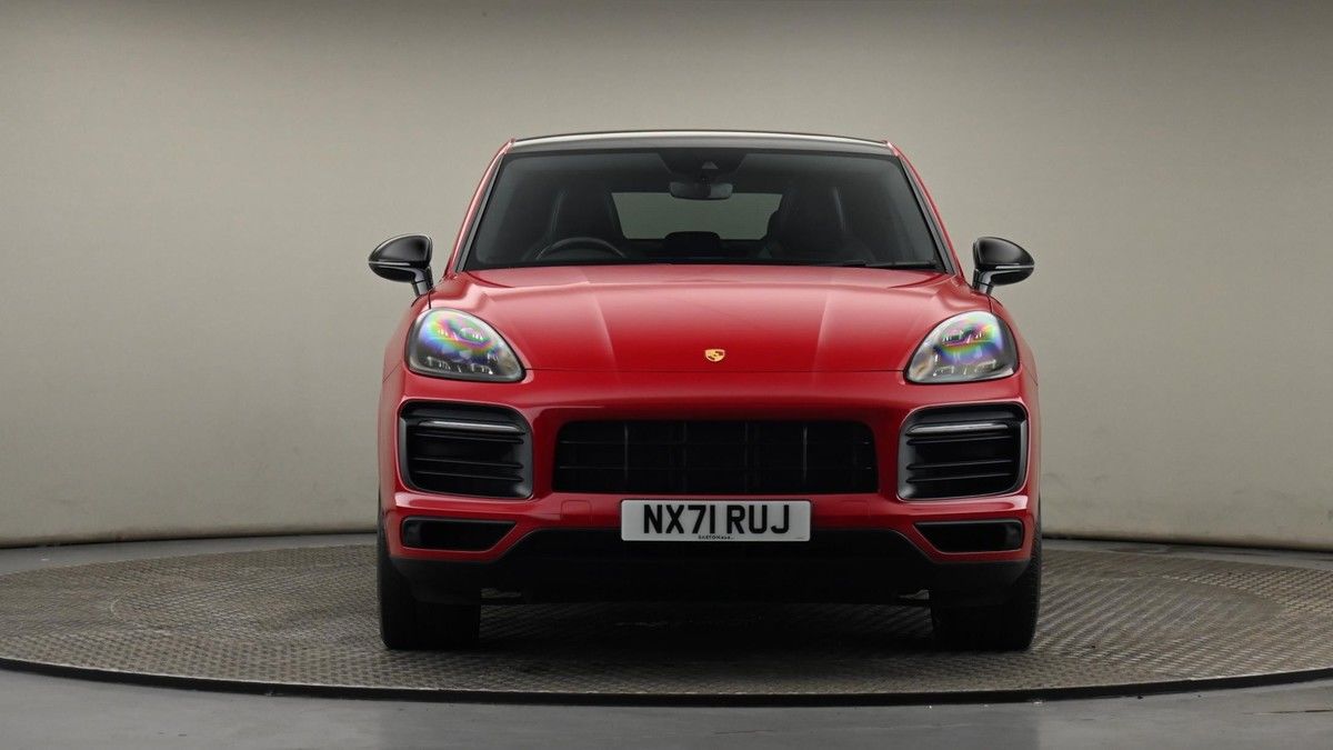 Porsche Cayenne Image 21