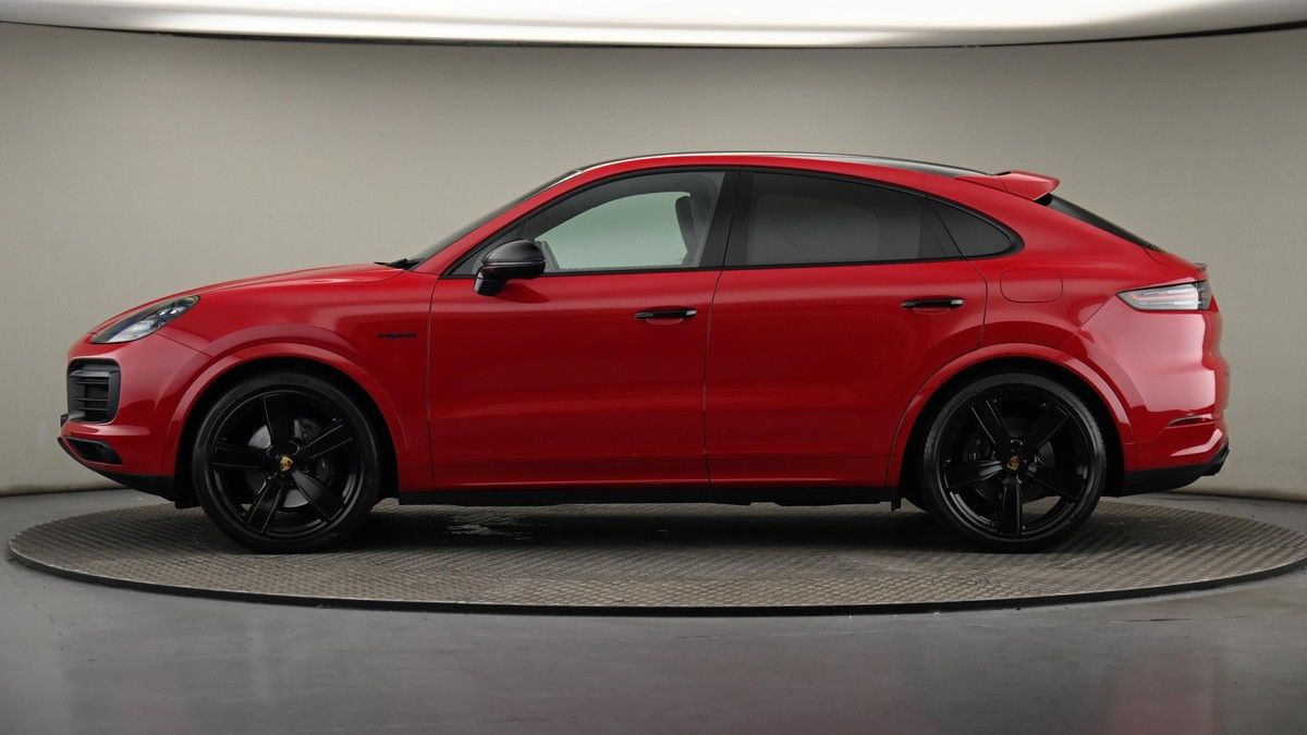 Porsche Cayenne Image 23