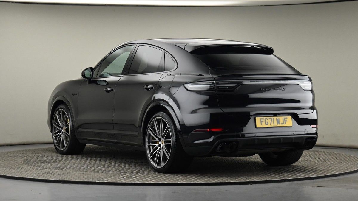Porsche Cayenne Image 24