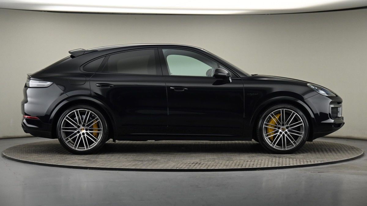 Porsche Cayenne Image 27
