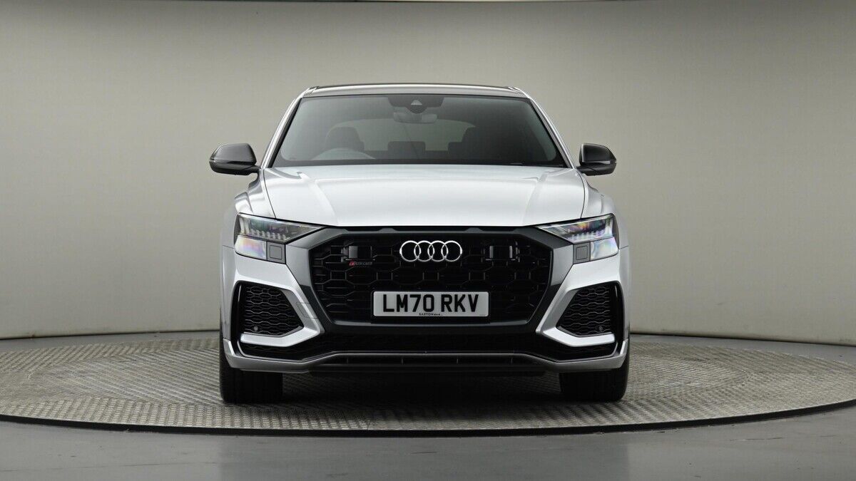 More views of Audi RSQ8