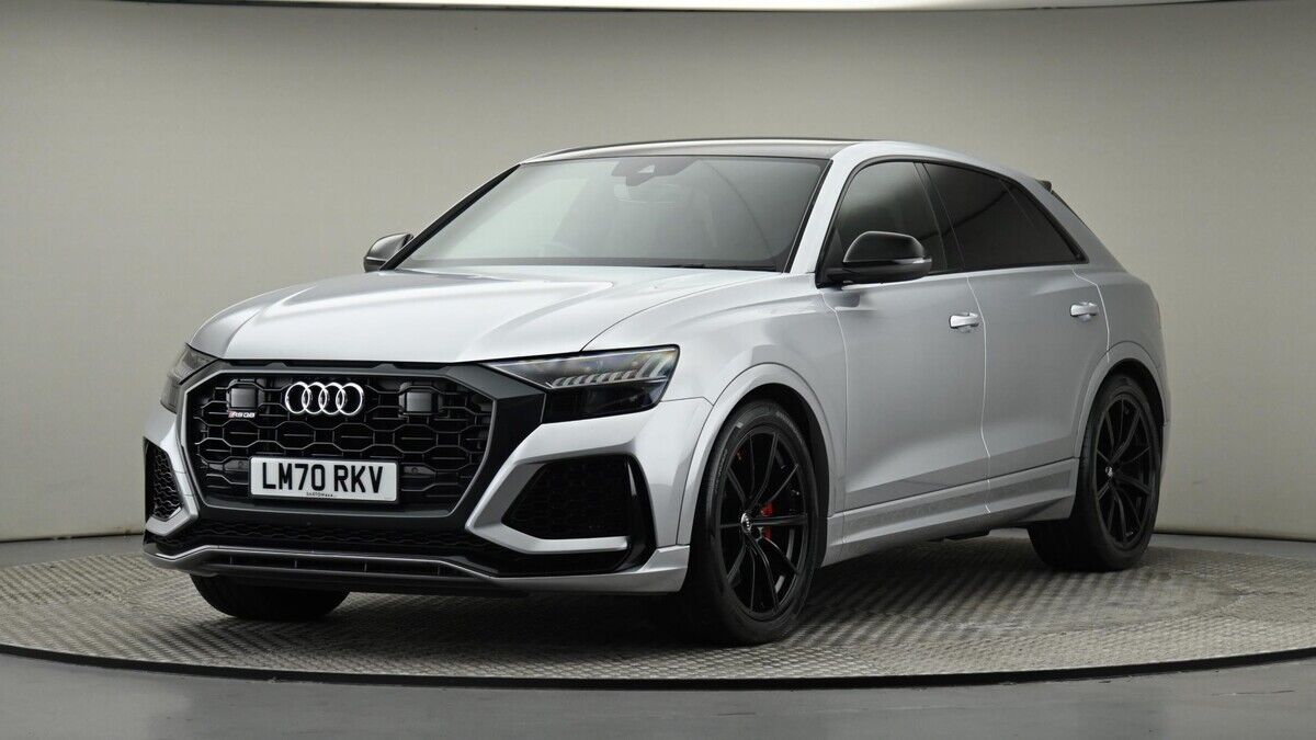 More views of Audi RSQ8