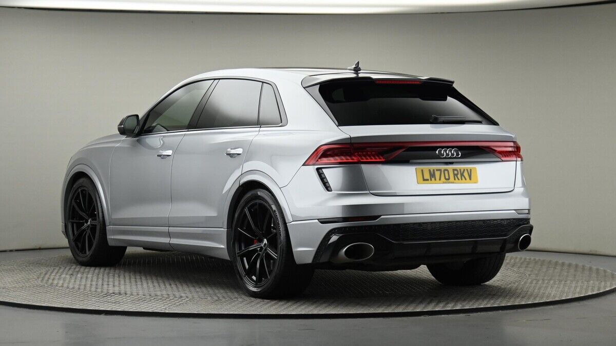 More views of Audi RSQ8