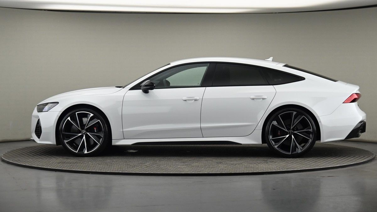 Audi RS7 Image 23