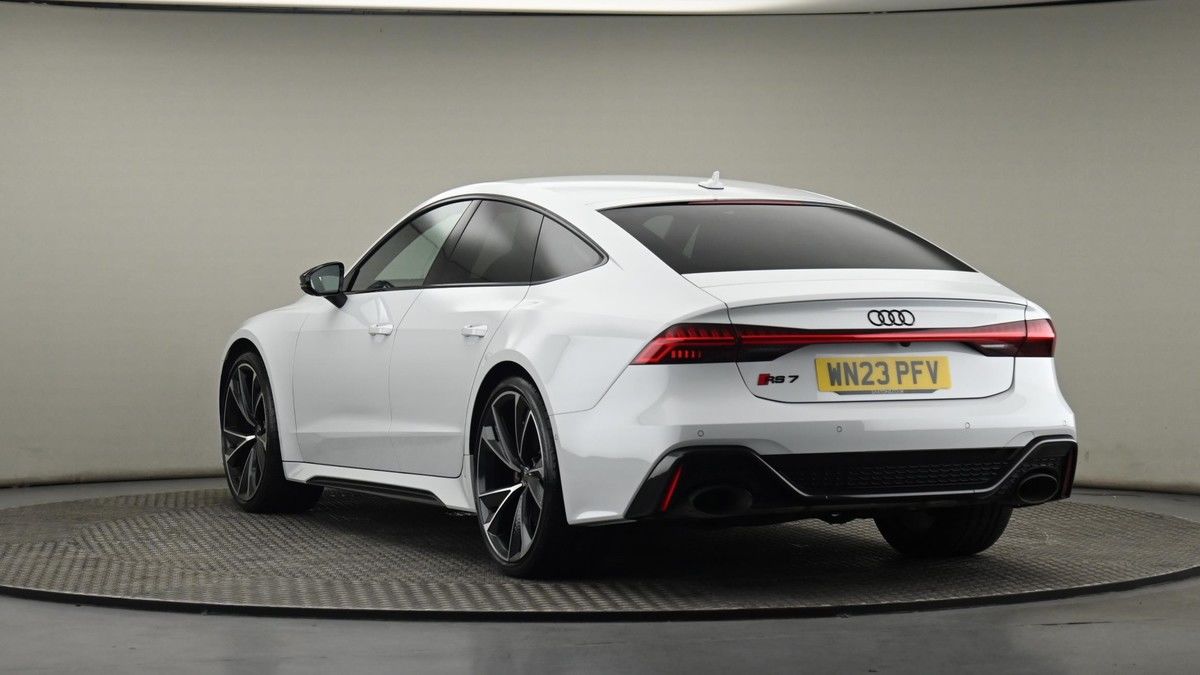 Audi RS7 Image 24