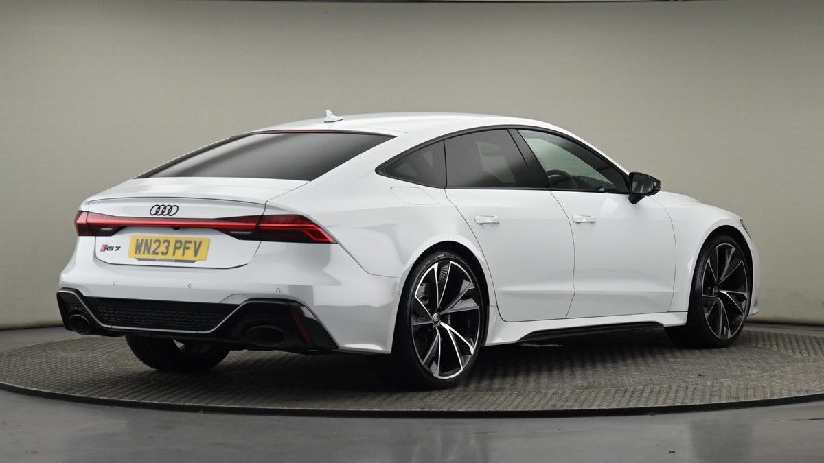 Audi RS7 Image 26