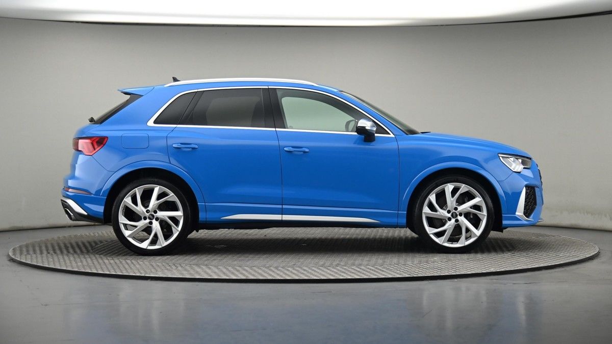 More views of Audi RS Q3