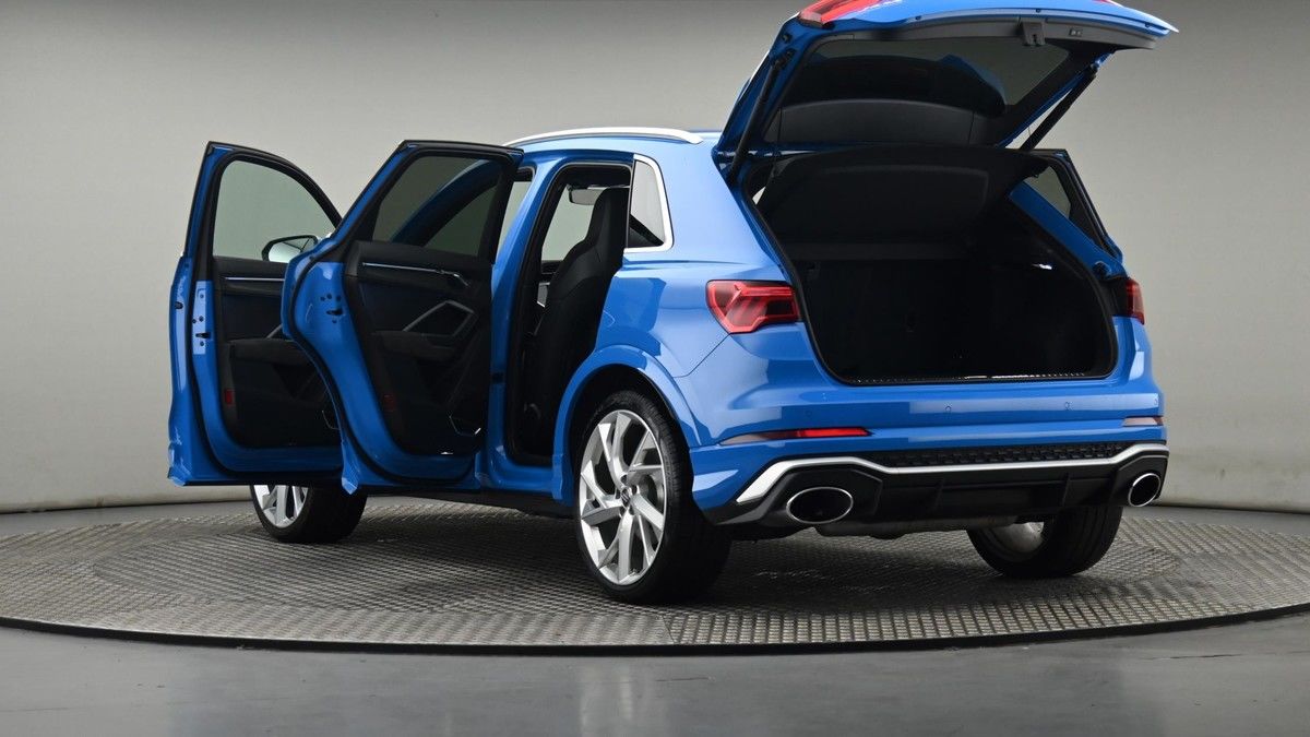 More views of Audi RS Q3