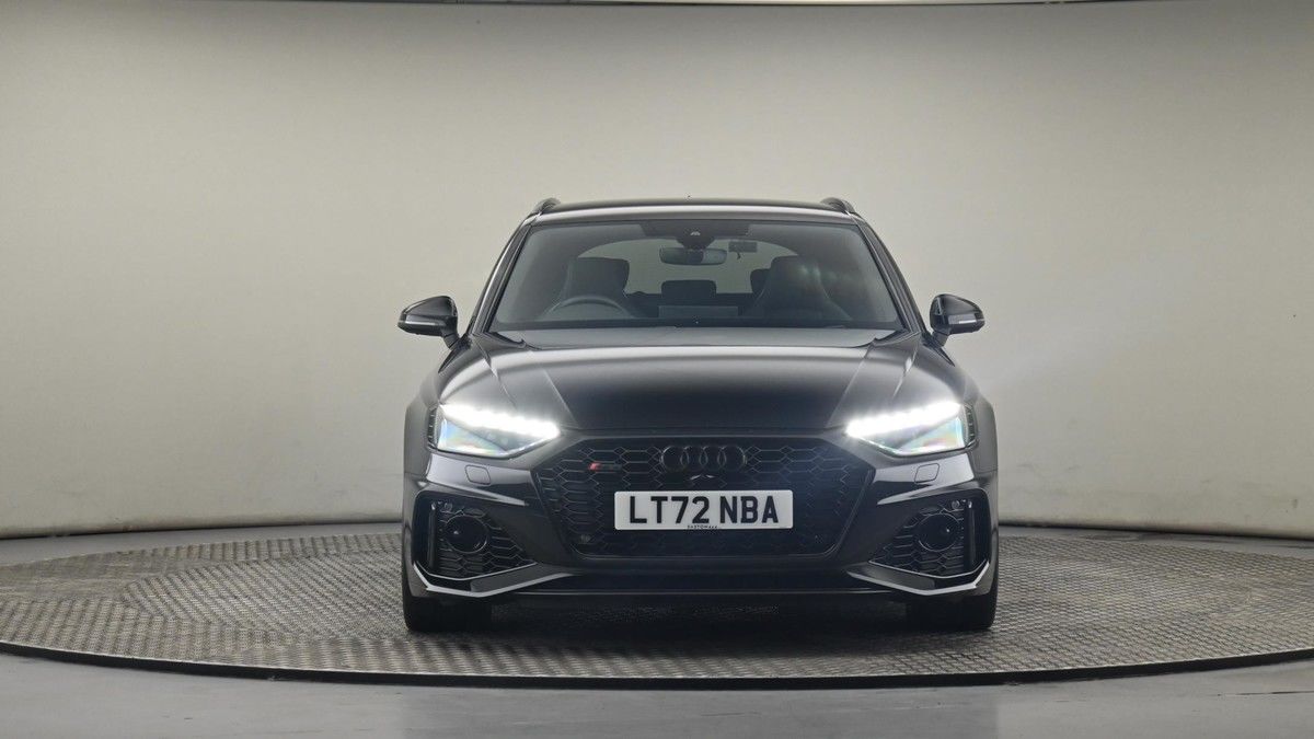 Audi RS4 Avant Image 20