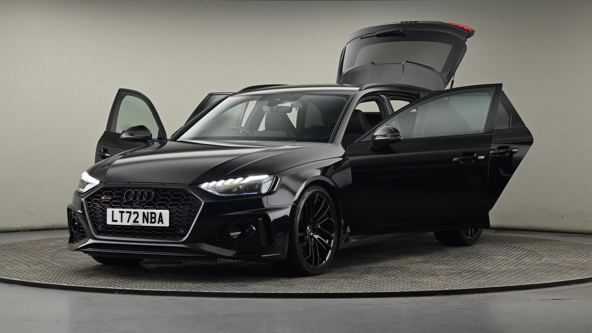 Audi RS4 Avant Image 27