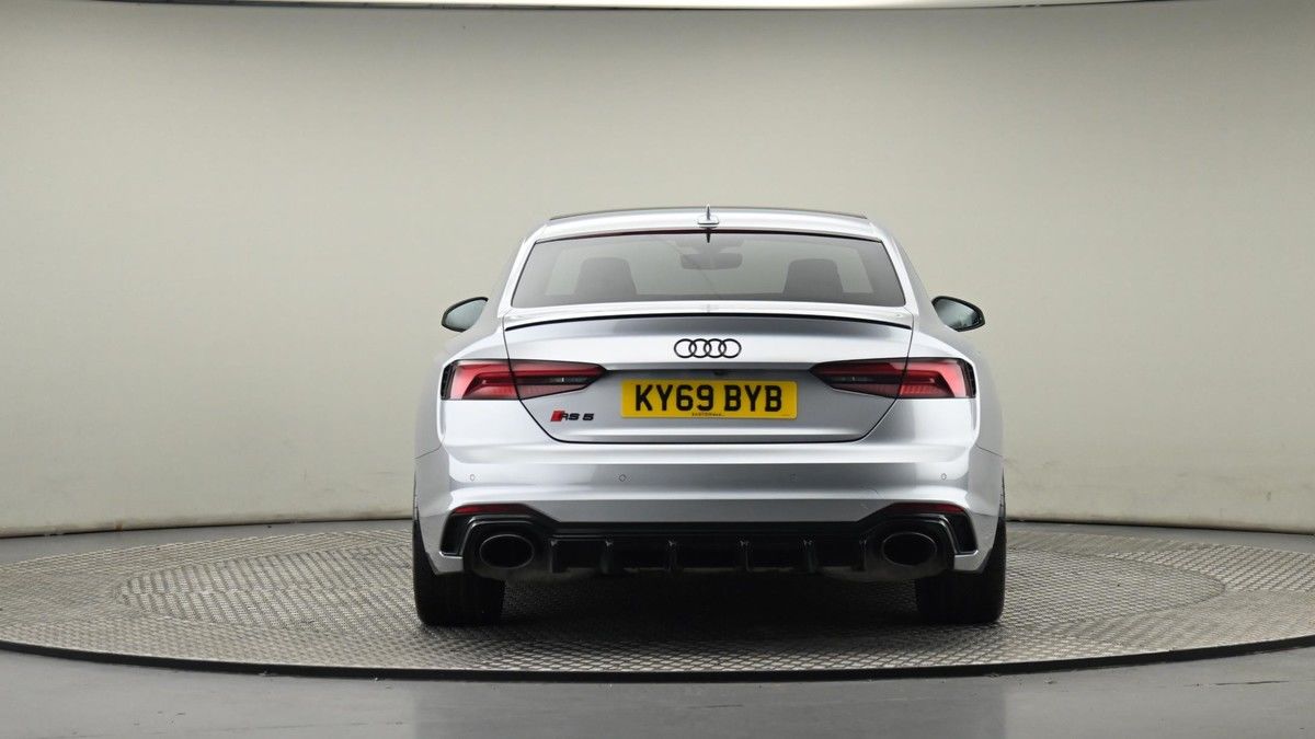 Audi RS5 Image 25