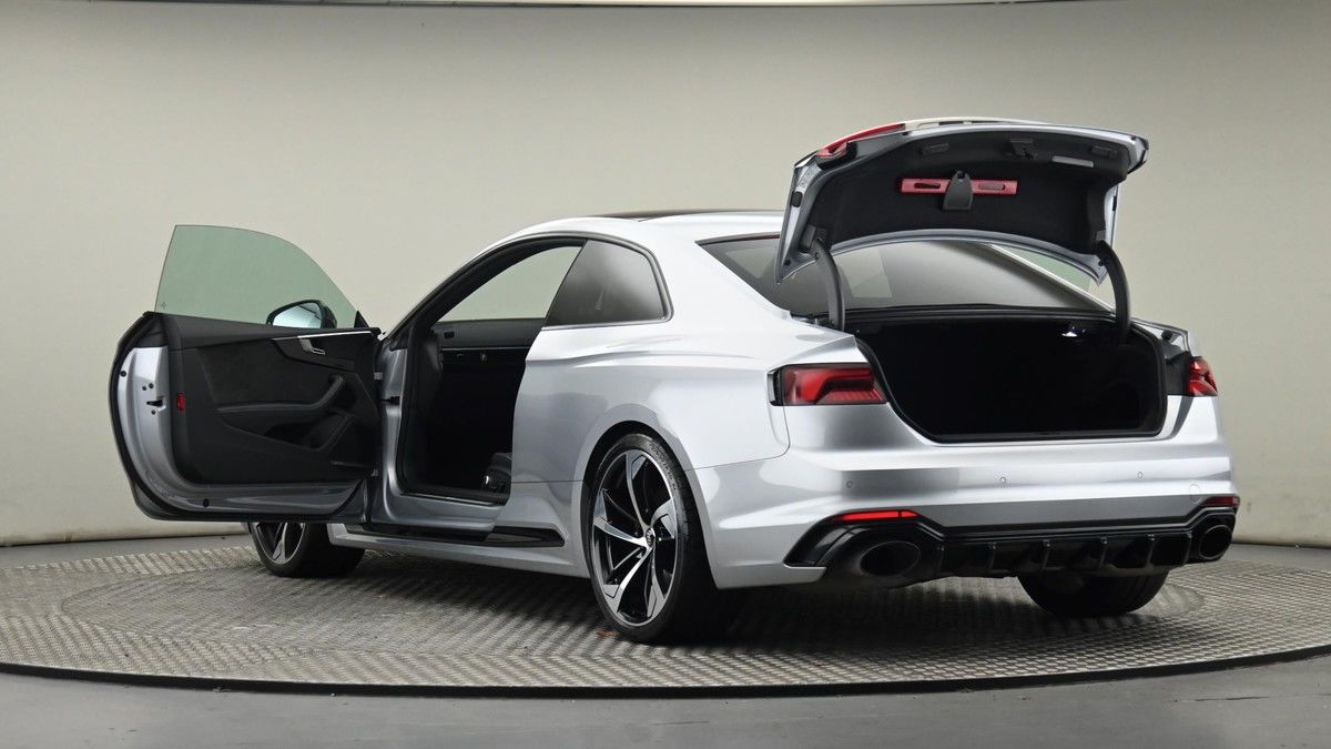 Audi RS5 Image 29